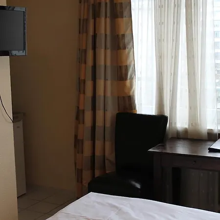 Szálloda Frankfurt 3*