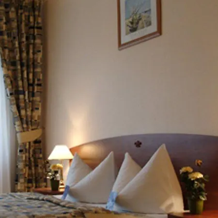 Frankfurt 3*