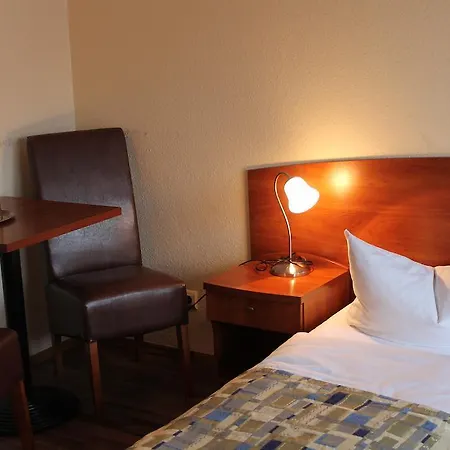 Frankfurt Hotel 3*
