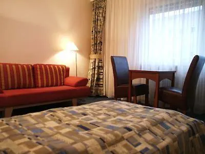 Frankfurt Отель 3*
